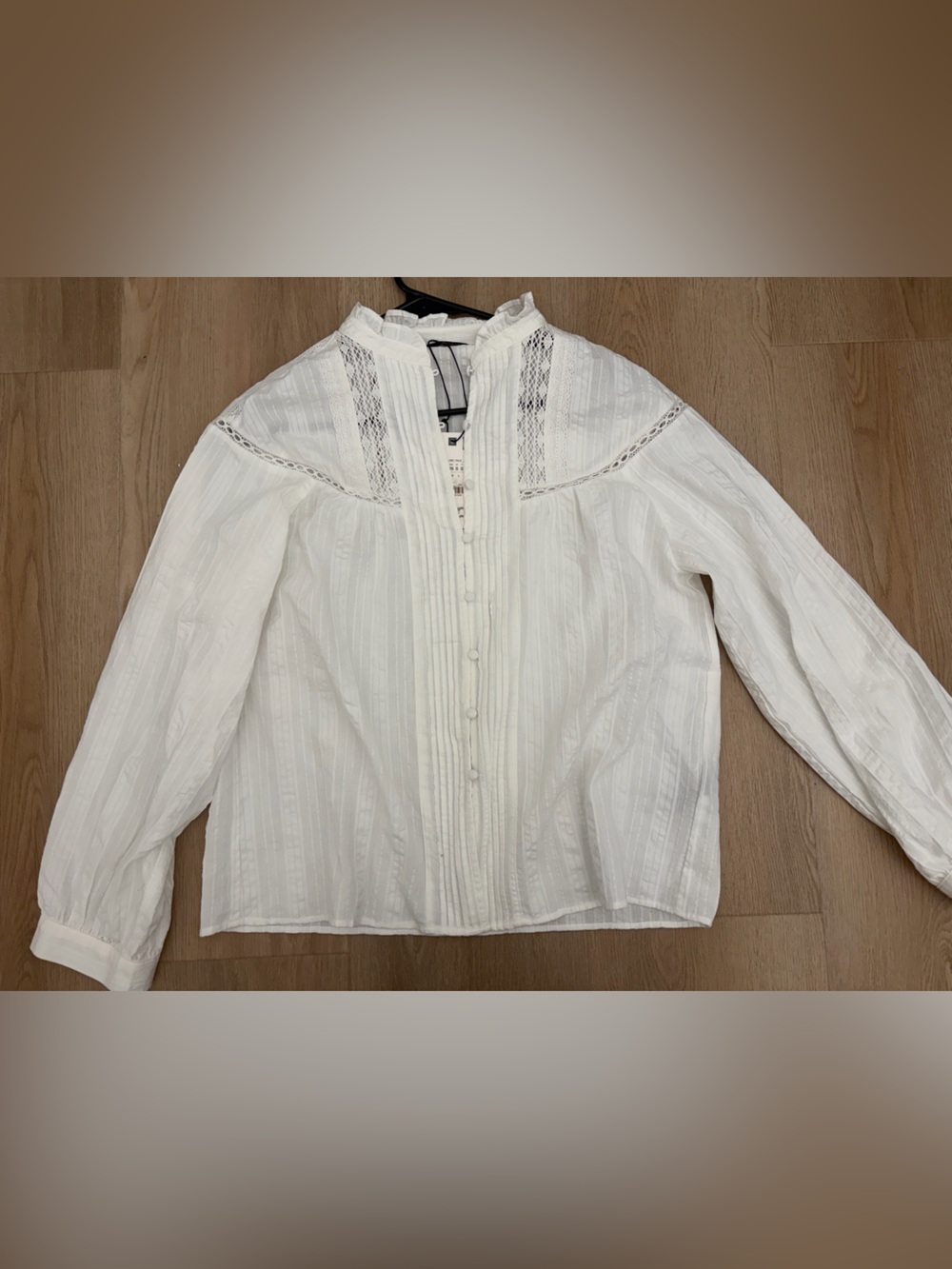NWT Zara Oyster White Lace and Pintuck Shirt Small